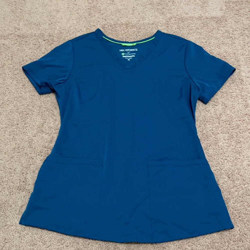 Caribbean scrub top